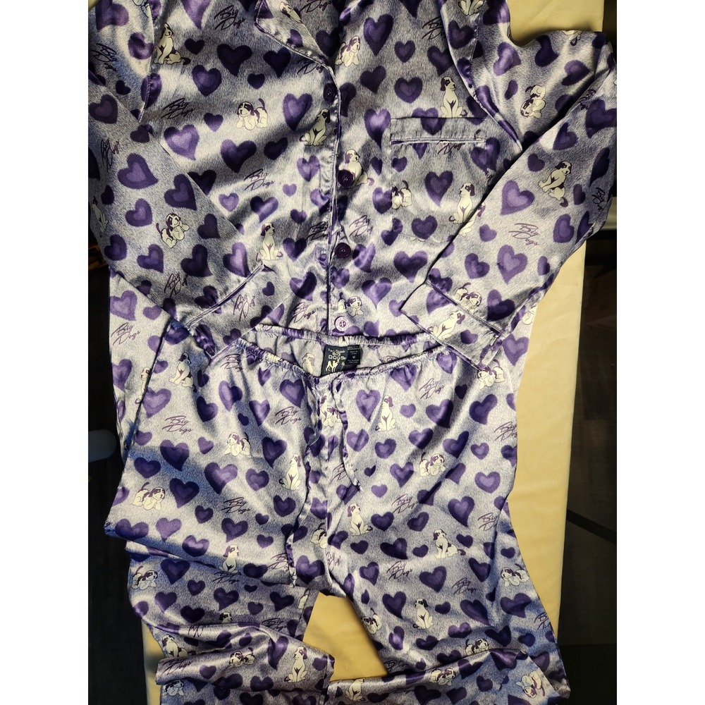 Purple Satin Pajama Set Big Dogs brand Size L/XL Hearts print